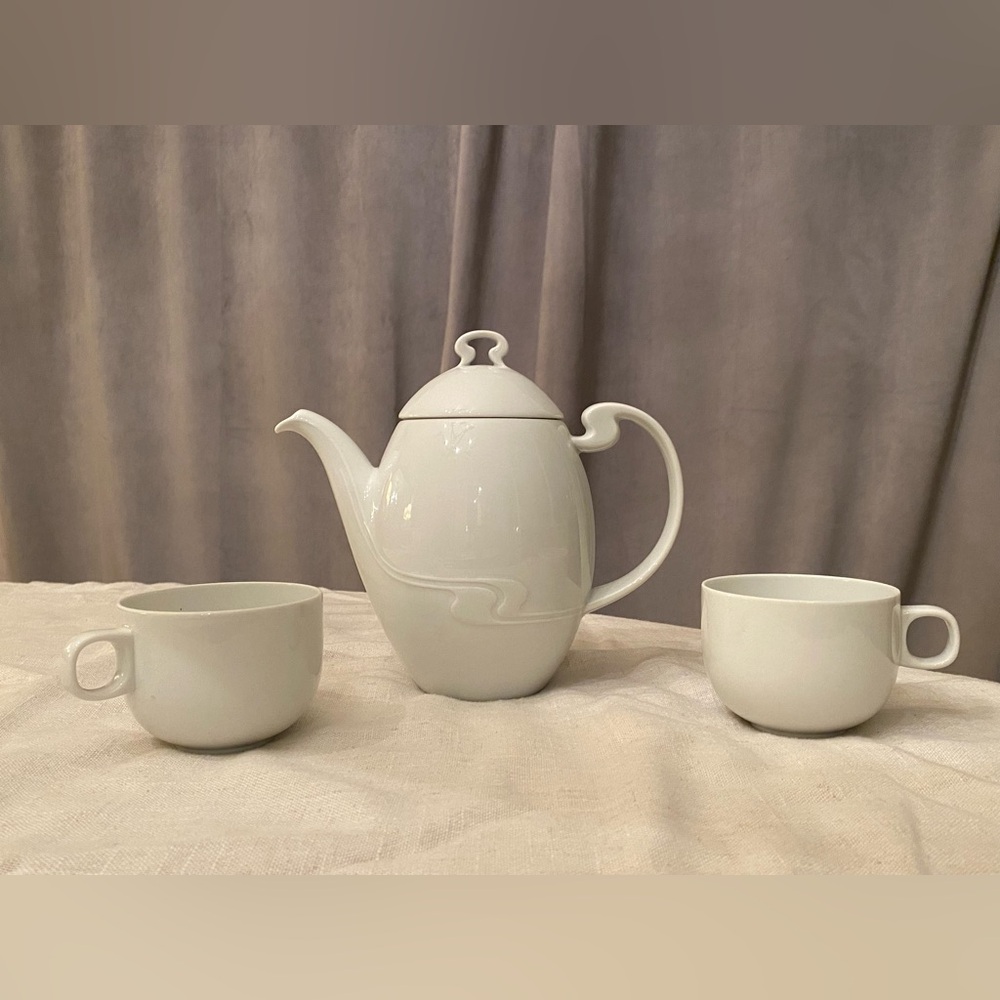 Rosenthal Studio-Line White Asimmetria Teapot